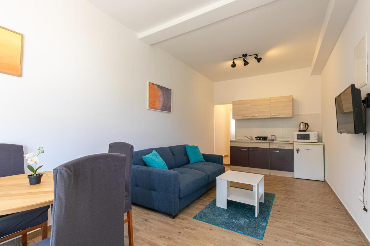Apartments Korana Pula Luaran gambar